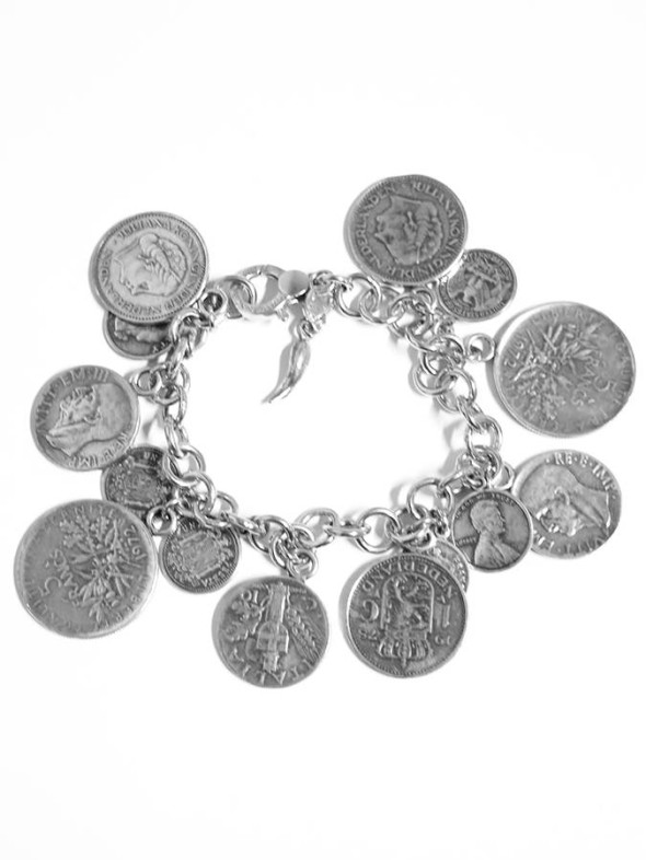  -  - Bracciali