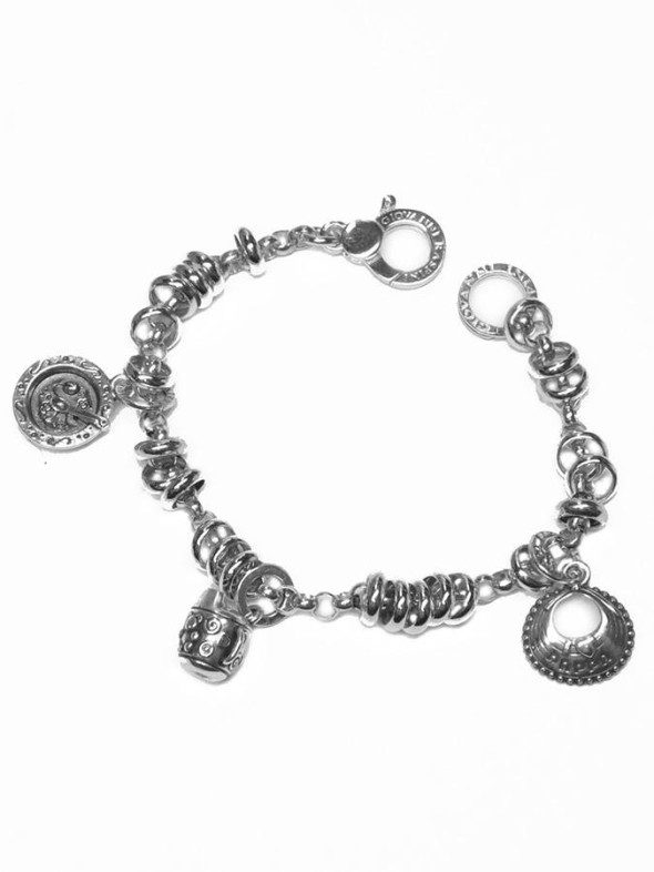  -  - Bracciali